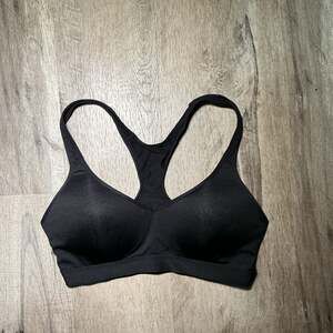 Fruit Of The Loom Bra C/D Size 6 New With Tags Black